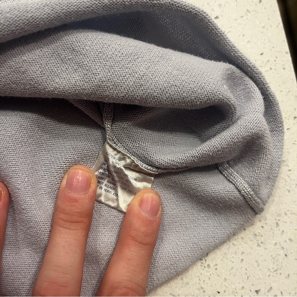 Elegant Gray Sleeveless Women's Vintage Tank Top - Picture 5 of 7